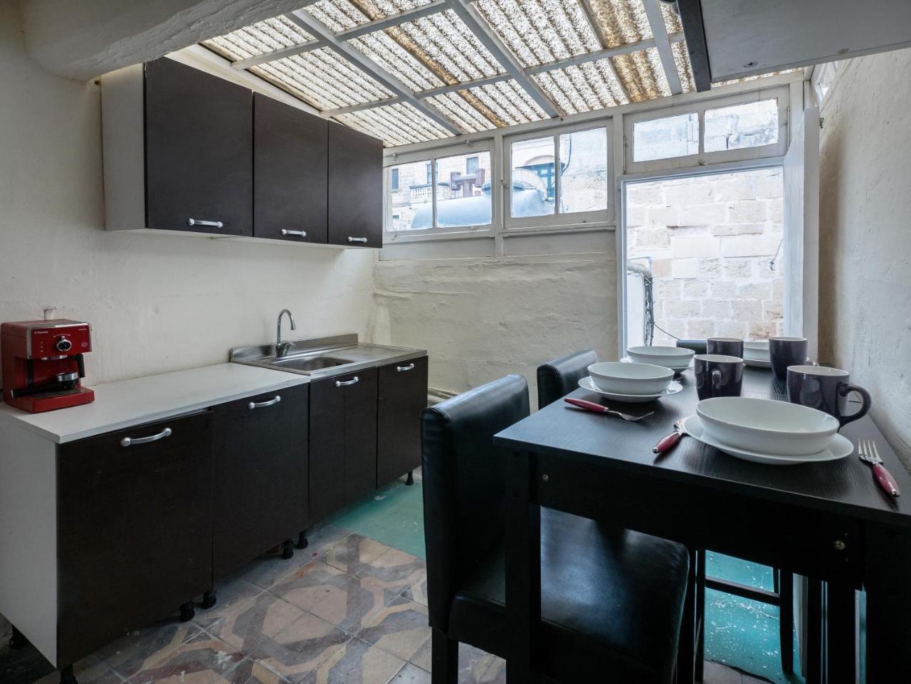 Valletta Kampnar City Living Ngoại thất bức ảnh